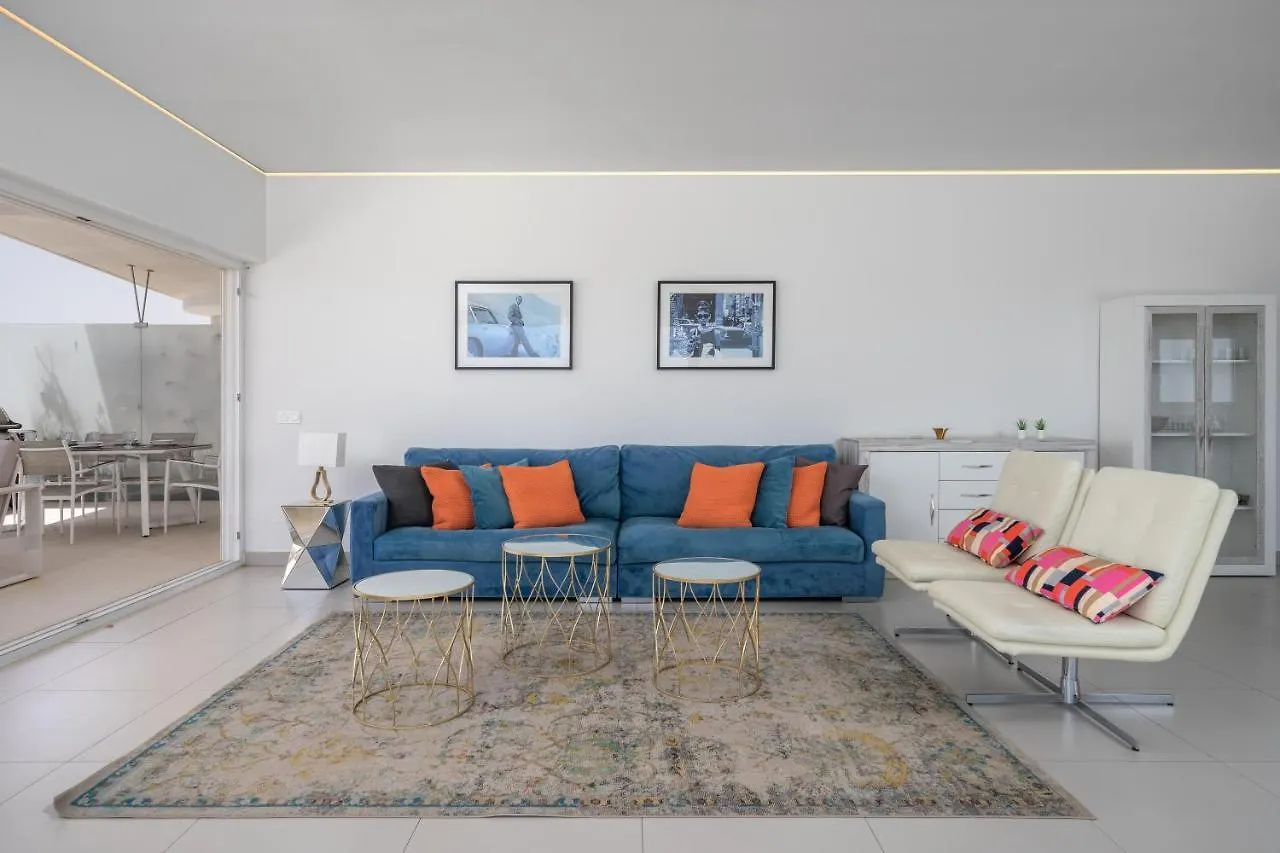 Luxurious Apartment With Seaviews In El Higueron By Costarentals - Ref 121 Torremuelle